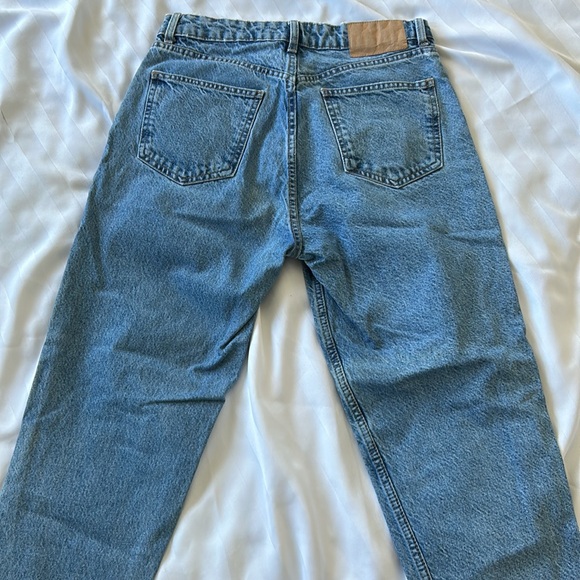 Zara blue high rise mom jeans - Picture 3 of 5
